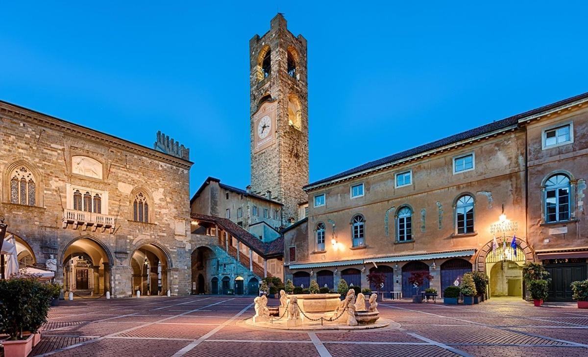 Smart Gold Apartment Luxury Central Bergamo Eksteriør billede